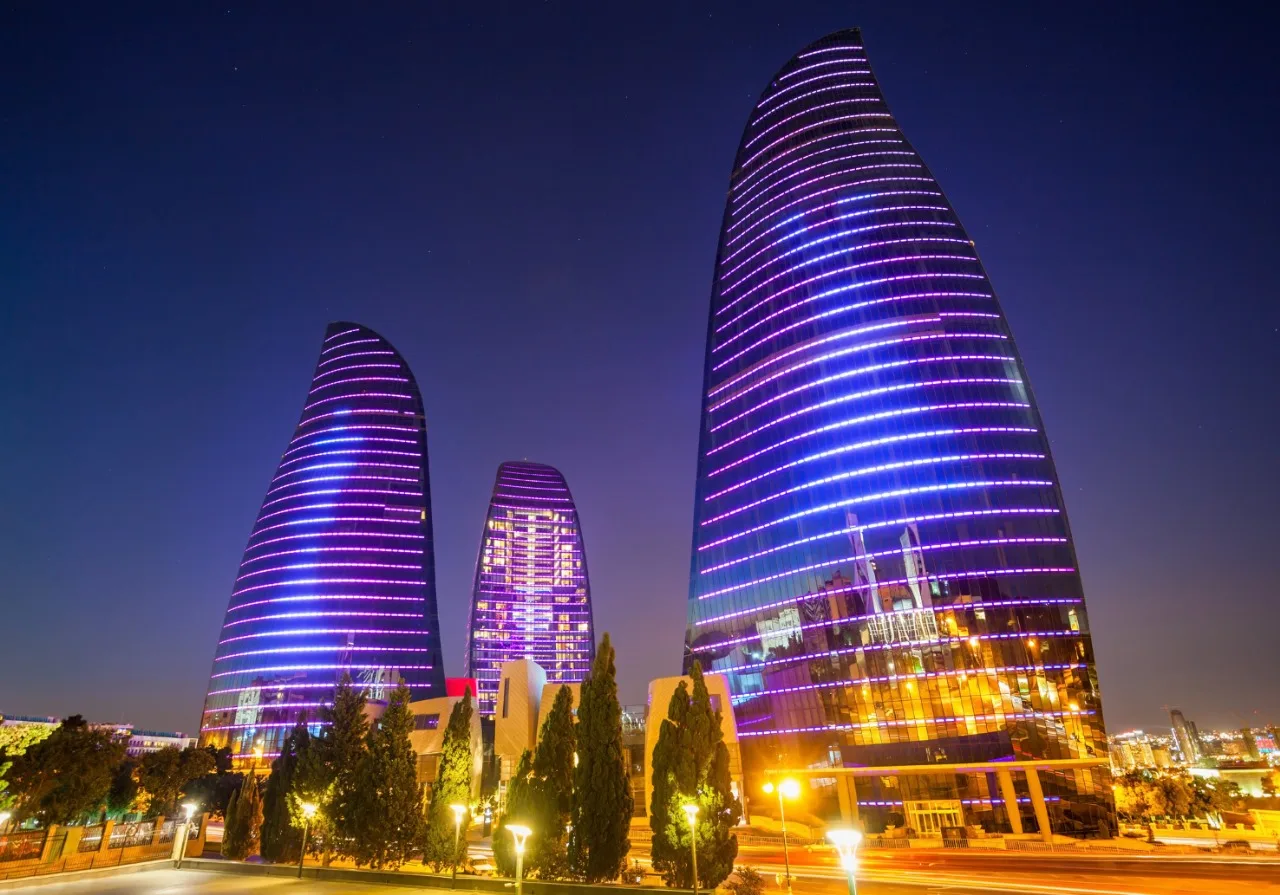 How to Get Around Baku: A First-Time Visitor's Transport Guide